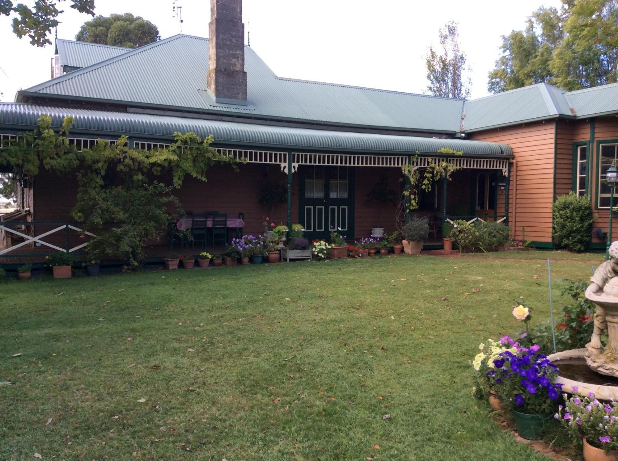 Butterfly Farm Bed And Breakfast Nirranda Room photo